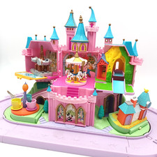 Chateau Disneyland Disney Magic Kingdom Playset - no Polly Pocket Trendmasters