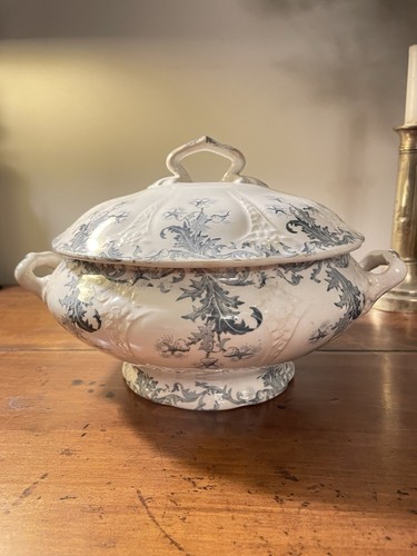 Ancienne petite soupière - petite,