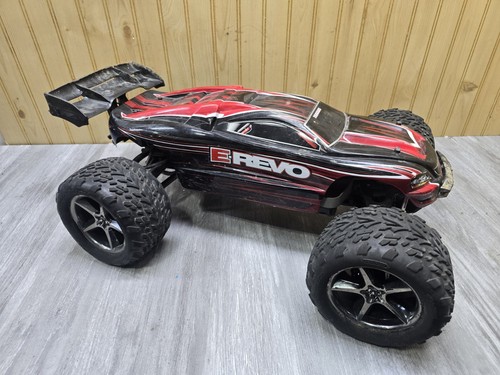 Traxxas revo vxl - e-revo, chassis
