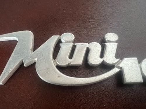 Mini 1000 écusson auto - 🔴,