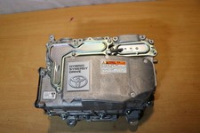 TOYOTA YARIS 1.5 PETROL HYBRID BATTERY VOLTAGE INVERTER CONVERTER G9200-52033