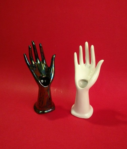 Lot vases mains porte - ,