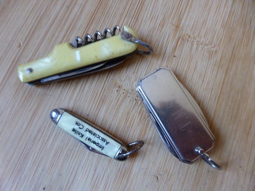 Lot anciens couteaux - , pliants