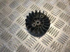 volant moteur taille haie sur