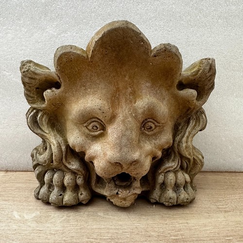 Tête lion décorative - de,