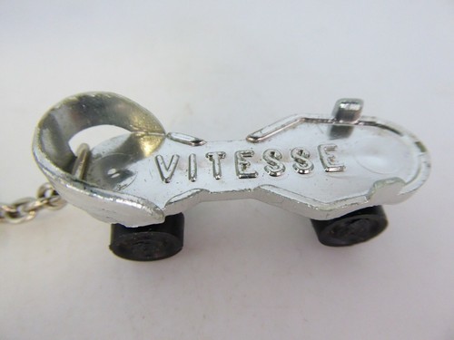 Keychain key ring - /,