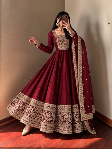 Robe salwar kameez bollywood - kameez,