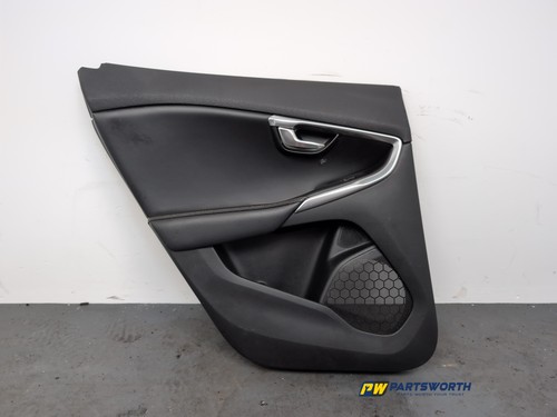 Volvo v40 design 525 526 - volvo,