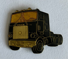 48 - Pin's TRUCK TRUCK MACK BLACK