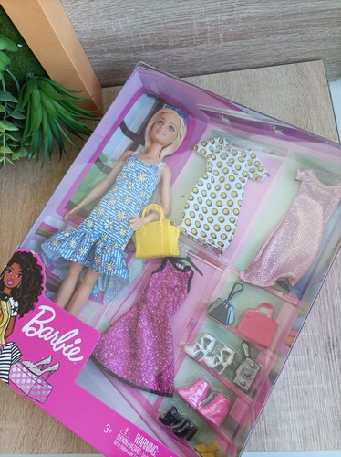 Poupée barbie mode - mode, et