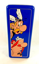 Astérix et Obélix  Belle boite à biscuits Delacre 2011  parfait état