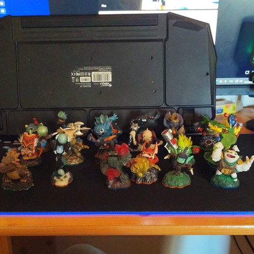 Skylanders lot figurines toys - skylanders,