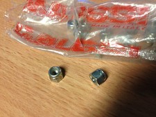 2 ecrous axe de variateur