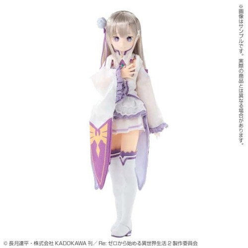 Azone une poupée réaliste - azone,