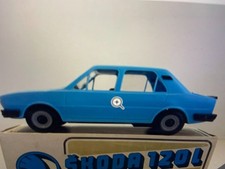  PLASTQUE ANCIENNE SKODA 120 L