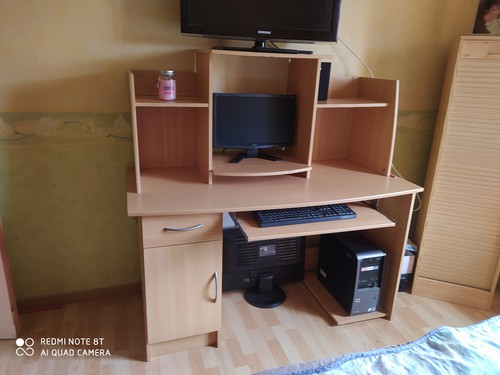Meuble ordinateur beige - meuble, d'ordinateur