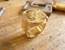 Chevalière or 9 carats ronde avec pièce or 20 Francs Napoléon griffée