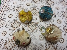 Ancienne boules en papier made