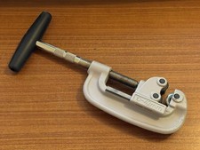 Rothenberger Stainless Pipe Tubing Cutter 10-42mm 0.4-1.65in 70086 Inox Super