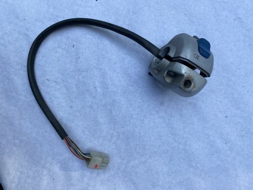 Commodo gauche peugeot 125 - -,
