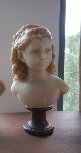 Buste enfant cire sur socle - buste,
