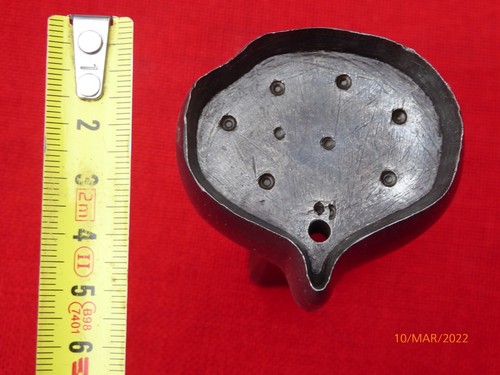 Emporte piece outil ancien - piece,