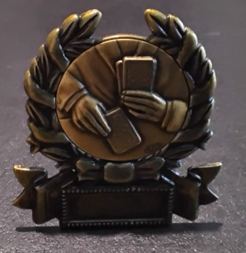 Trophée représentant deux - trophée,