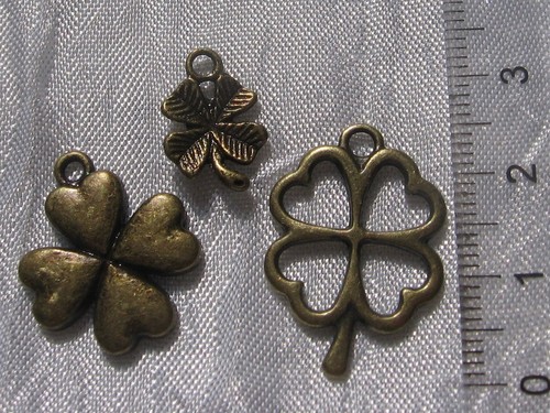 Lot breloques charms perles - 3,