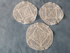 Trois ravissants napperons