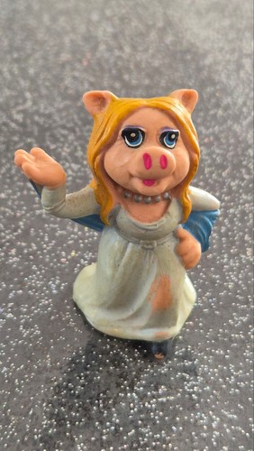 Figurine muppet show peggy - figurine,
