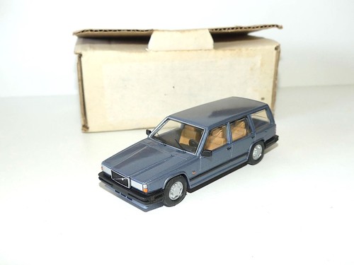 Volvo 740 break - 740, bleu