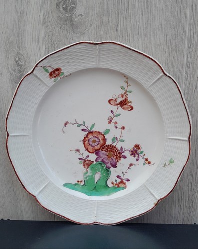 Rare assiette creuse