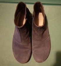 El Naturalista #996 Women’s Navy Suede Ankle Boots Size: 39 EUR / 7.5 US