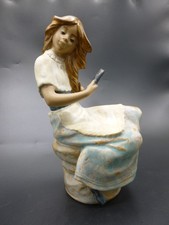 SUPERBE FIGURINE EN GRES