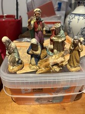 lot  29  santons devineau