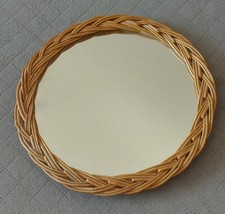 Ancien miroir rond en rotin