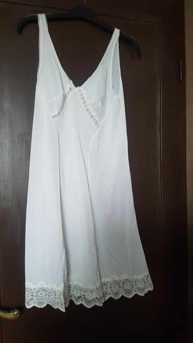 Nuisette femme blanche