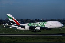 RB613_A6-EEZ_EMIRATES_A380-861_2018_DUS_SPECIAL CS - ORIGINAL FUJI SLIDE