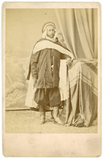 Homme en costume oriental