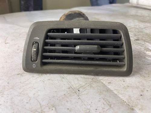 Volvo s60 grille - i,