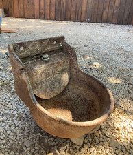 Ancien abreuvoir pour animaux-