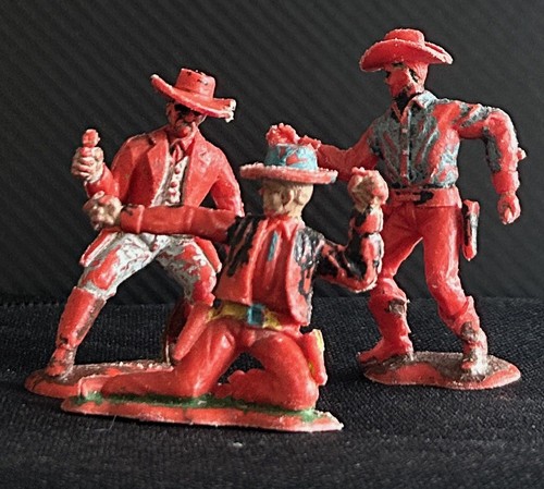 Vintage 1960 3 figurines - figurines,