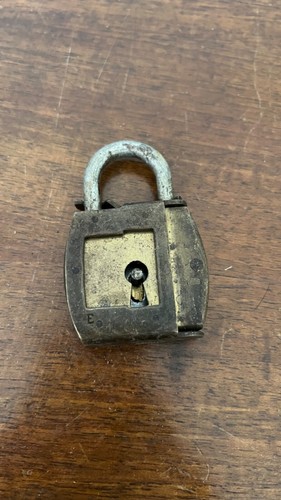 Cadenas ancien fer sans - en,