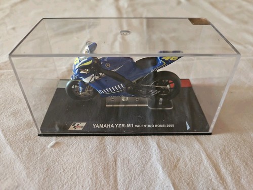 Yamaha yzr valentino rossi - yzr-m1,