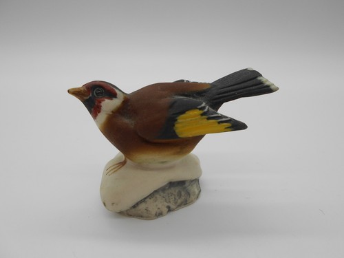 Figurine en biscuit - (,