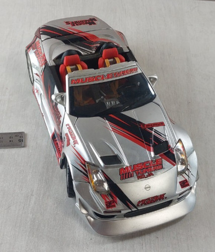 Ancienne voiture nissan 350z - voiture,