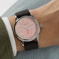 NOMOS Glashütte Club Campus