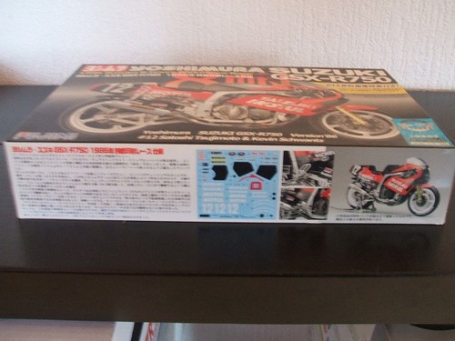 Maquette moto suzuki - moto, 1/12.