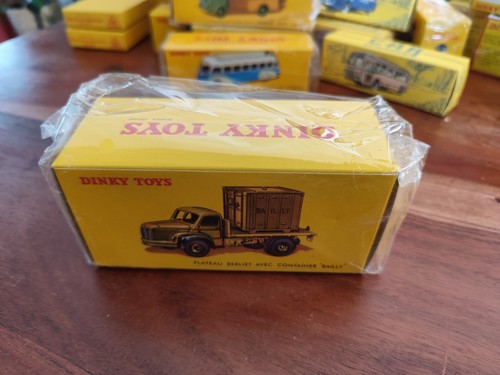Dinky toys plateau berliet - dinky,