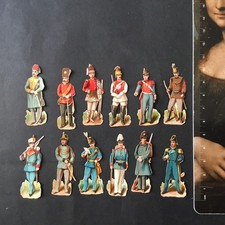 12 Chromos Soldats Du Monde